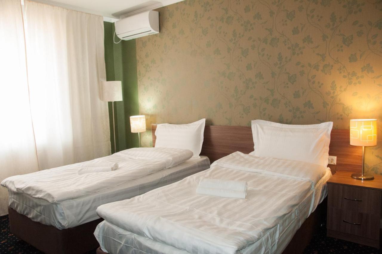 Gokai Hotel Akmola Esterno foto
