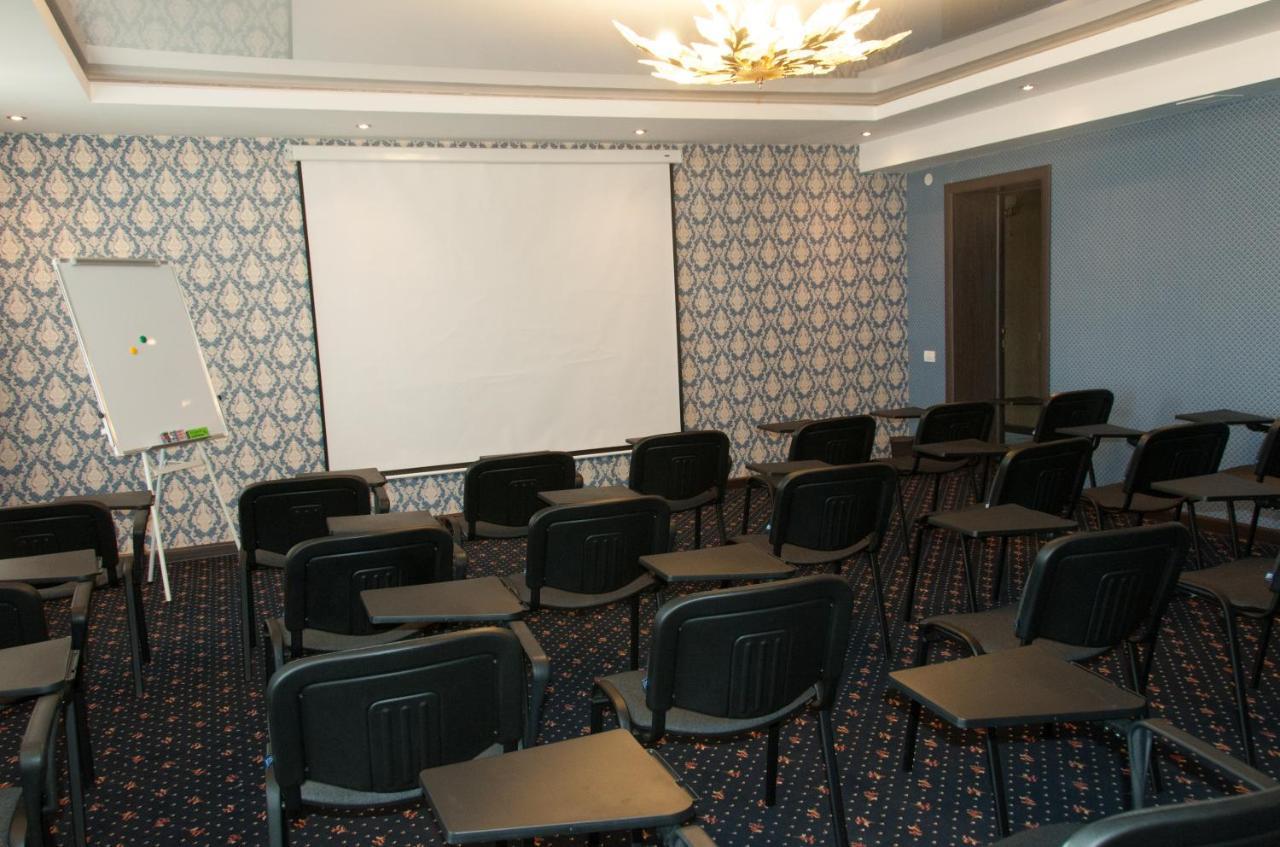 Gokai Hotel Akmola Esterno foto